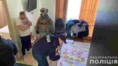 В Ужгородському районі в наркоторговців під час обшуків знайшли гранати