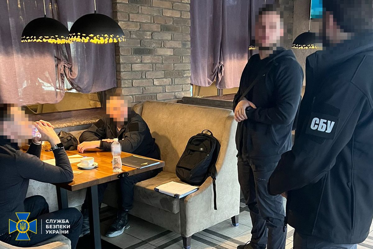 Житомирські підприємці постачали в Росію граніт для надгробків військовим