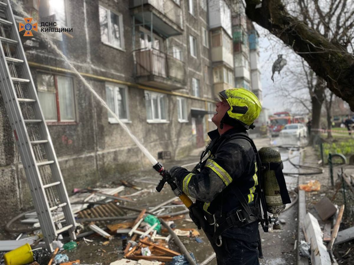 У Білій Церкві вибух у квартирі пошкодив три поверхи житлового будинку