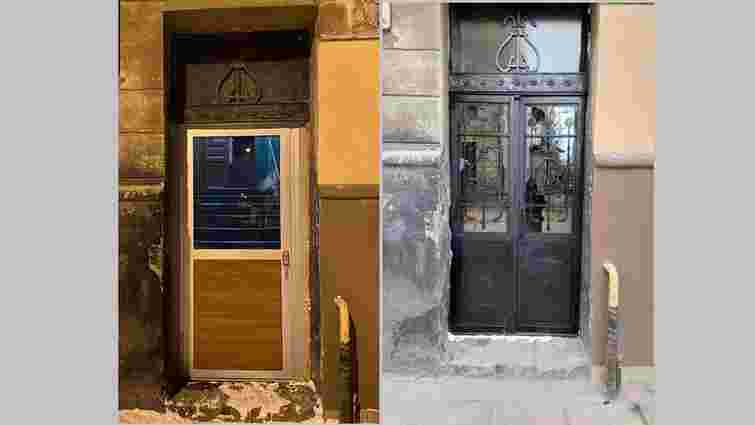 Скандальні металопластикові двері у львівській кам’яниці замінили копією столітньої брами