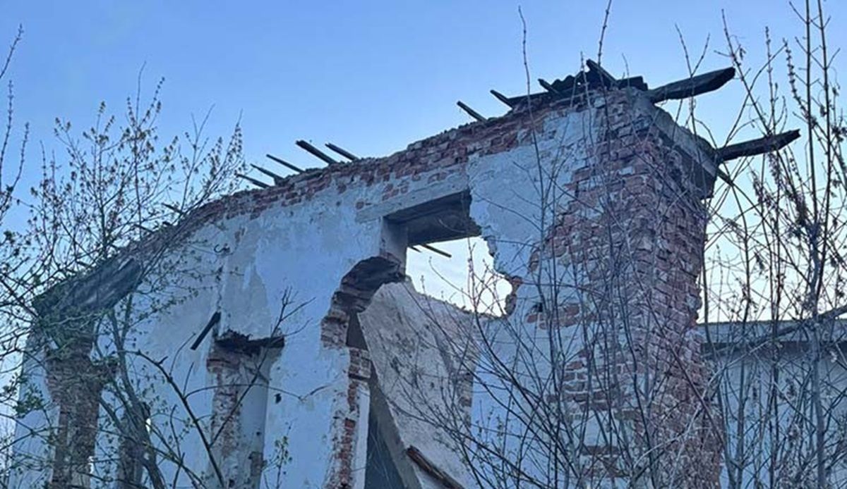 На Тернопільщині на фермі під час обвалу даху загинув підліток