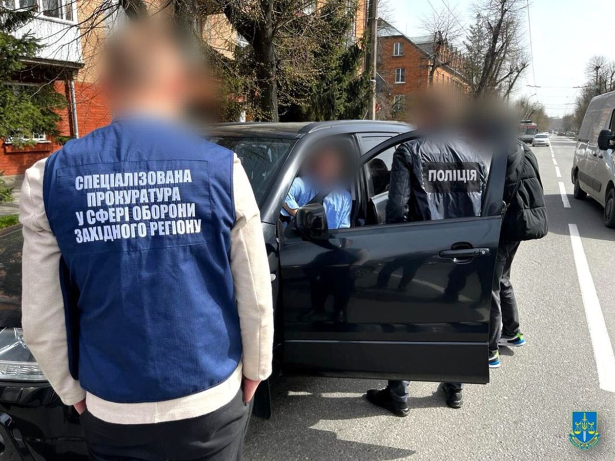 На Хмельниччині член ВЛК вимагав у хворого військового 40 тис. грн хабара