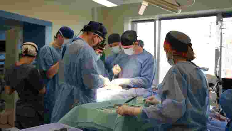 Львівські хірурги повернули мешканці Рубіжного здатність знову усміхатися