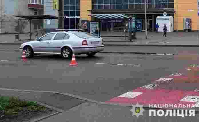 Водій Škoda збив 16-річну дівчину на пішохідному переході у Львові