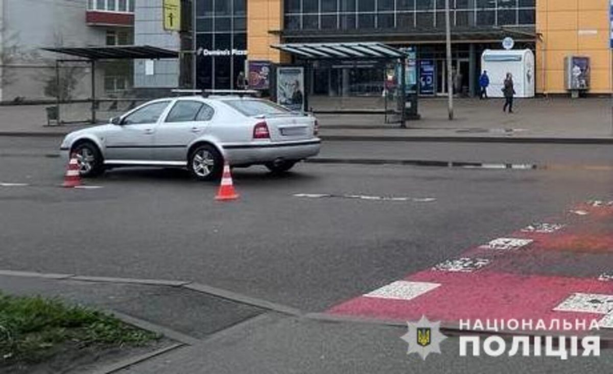 Водій Škoda збив 16-річну дівчину на пішохідному переході у Львові