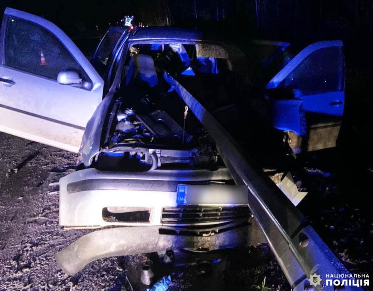 20-річний водій Volkswagen та його бабуся загинули в ДТП біля Сарнів
