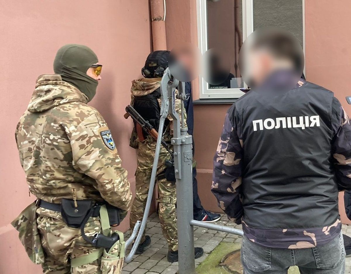 В Тернополі затримали банду рецидивістів за вимагання 200 тис. грн неіснуючого боргу