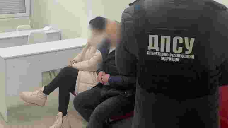 На Львівщині судили жінку з інвалідністю за спробу вивезти за кордон 44-річного ухилянта