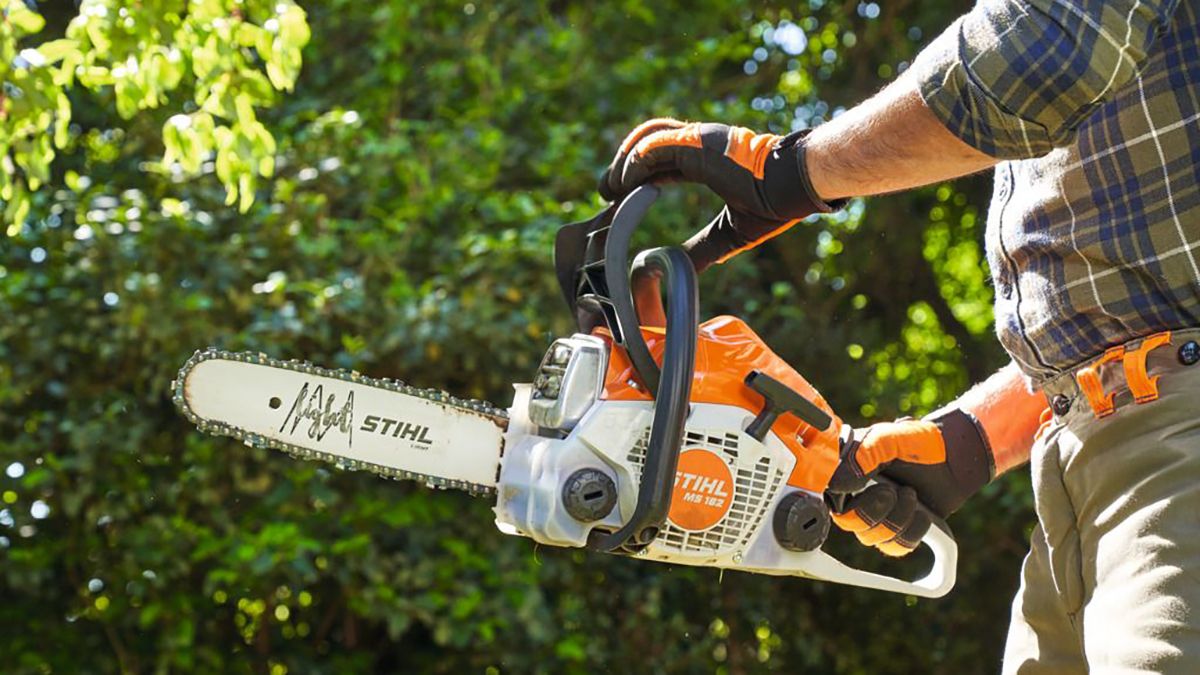 Нова серія бензопил STIHL: найвищий рівень робочого комфорту та задоволення результатом
