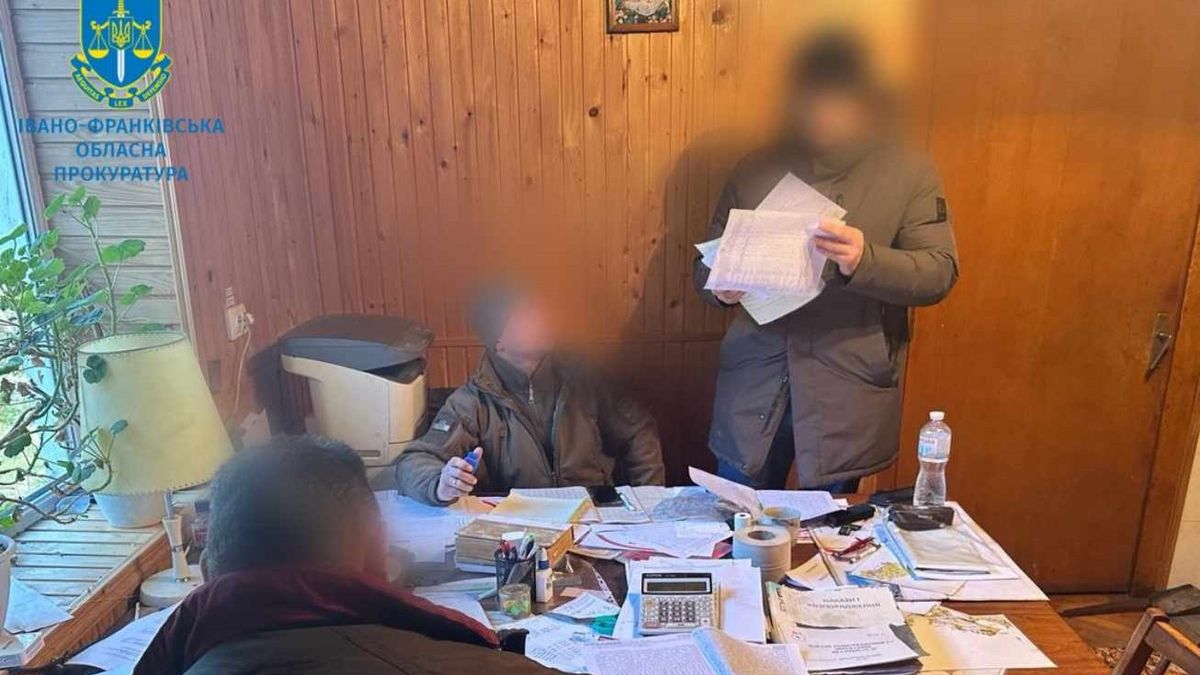 У нацпарку «Гуцульщина» працівники лісгоспу дозволили вирубати дерев на 3,4 млн грн 