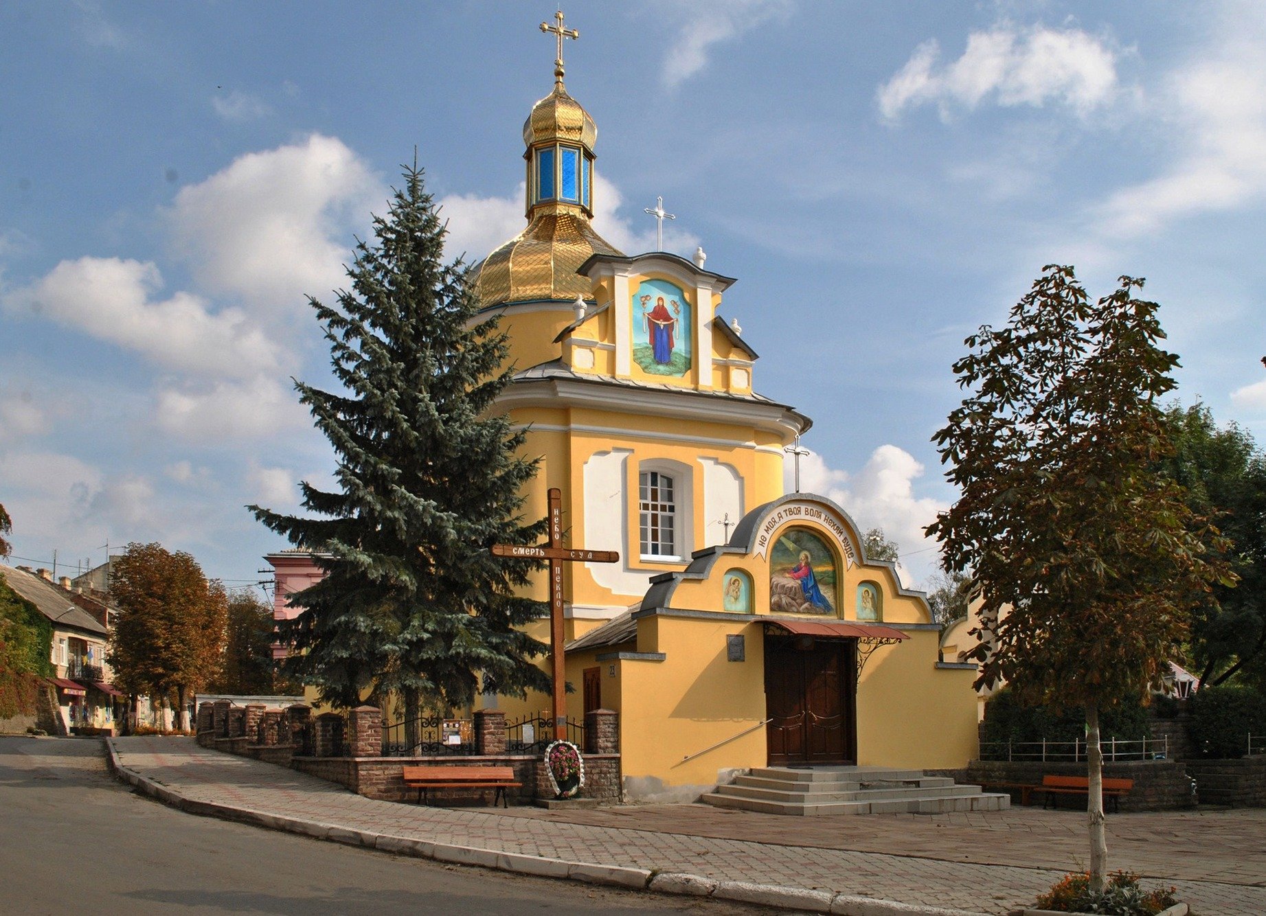 Церква Покрови Богородиці (фото зі сторінки парафії)