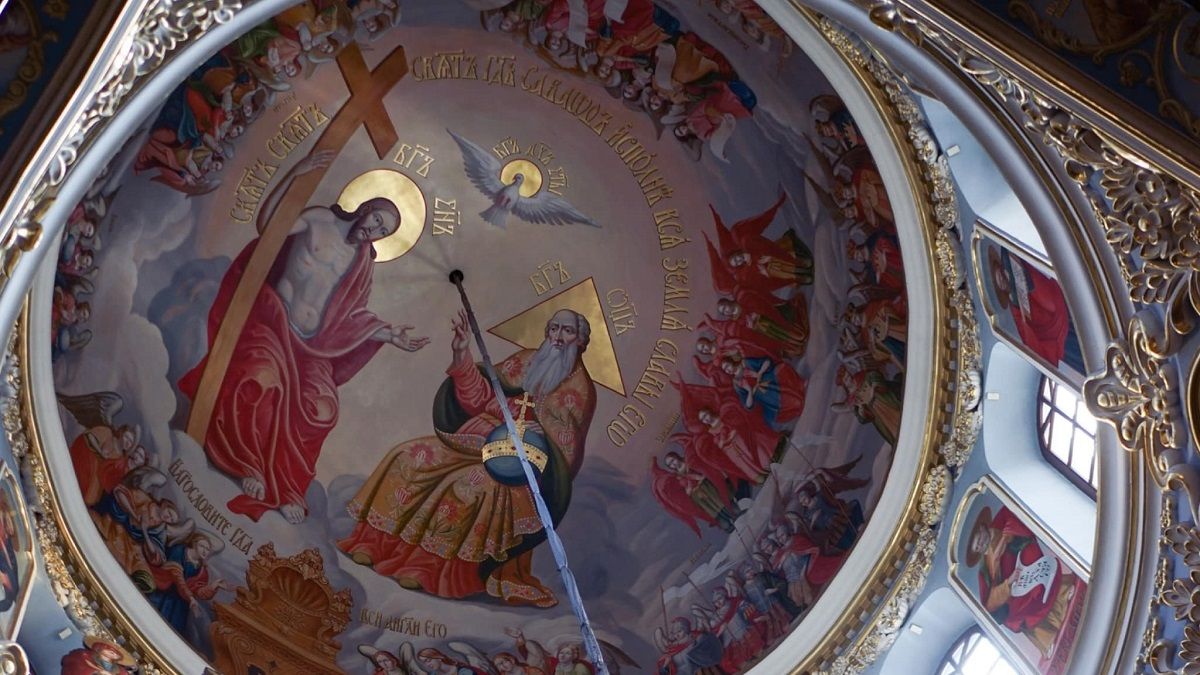 Під куполом головного собору Києво-Печерської лаври 