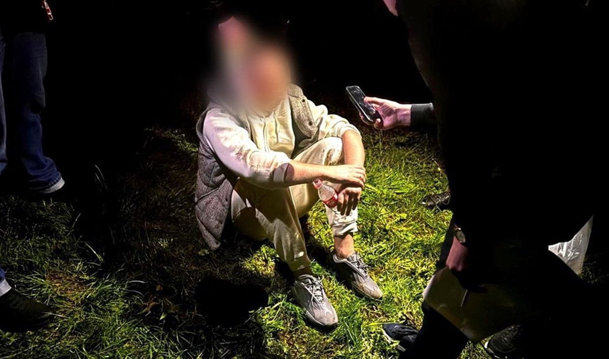 Посадовця «Львівспецкомунтрансу» затримали за переправлення ухилянтів за кордон