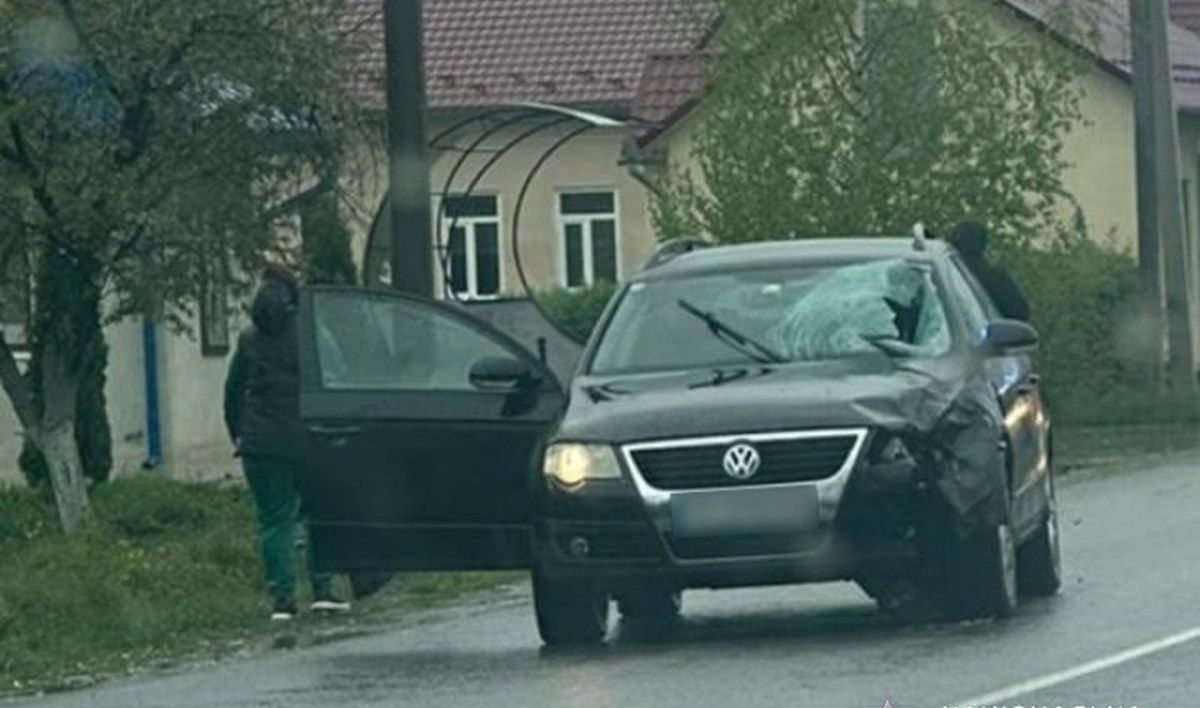 На Буковині водійка на смерть збила 18-річного хлопця