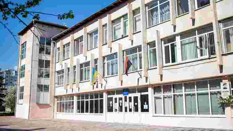 В Івано-Франківську суд зобов’язав орендаря звільнити приміщення училища вартістю 5,6 млн грн