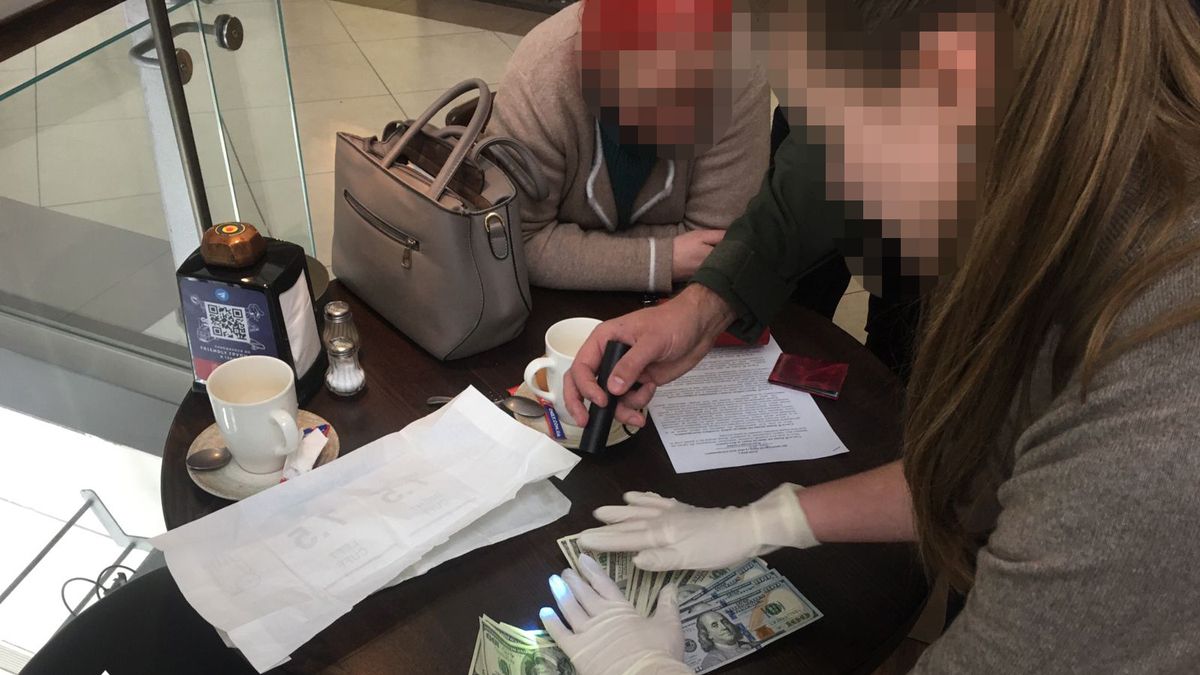 Лікарка зі Львова організувала схему оформлення фіктивної інвалідності військовозобов’язаним