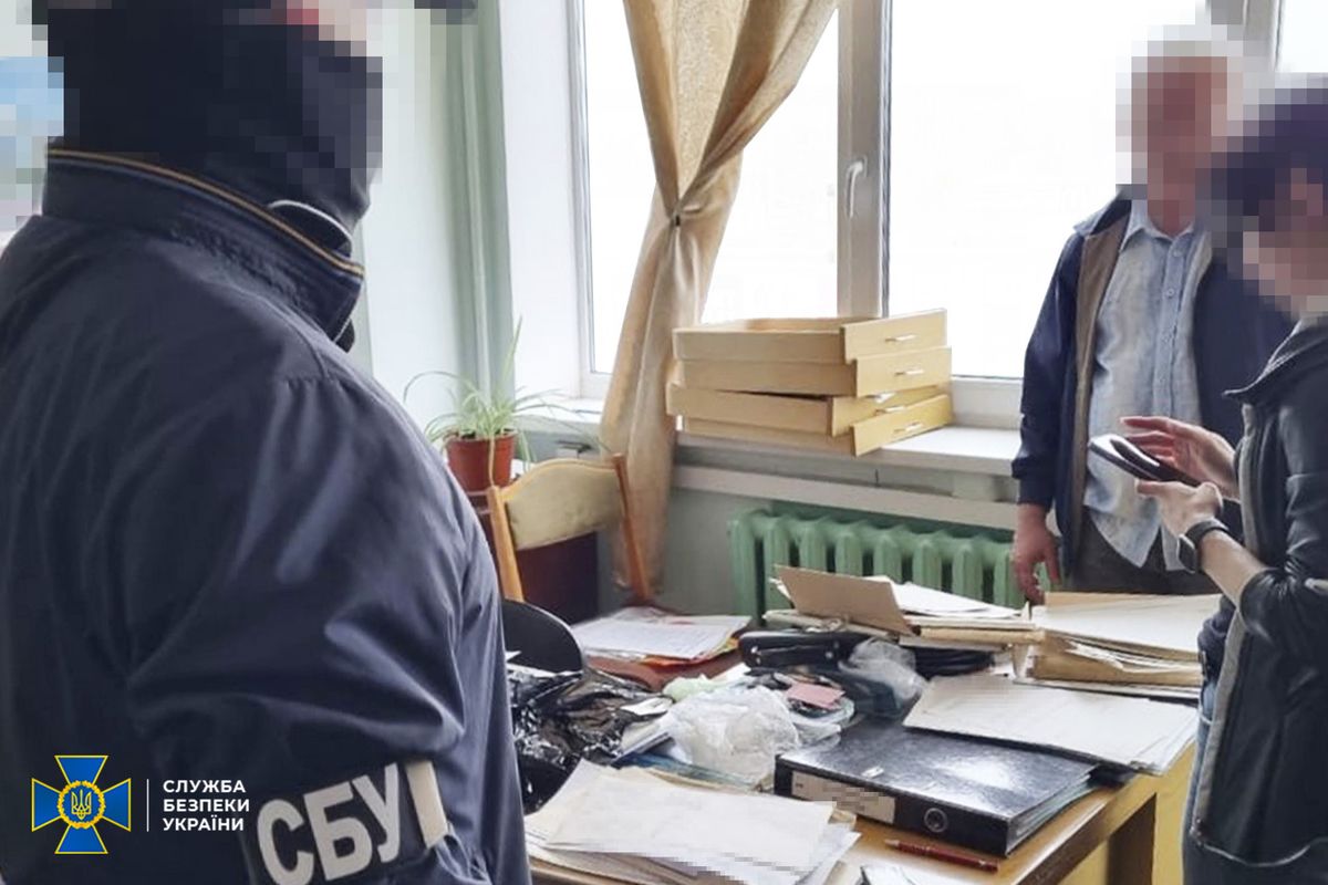 Працівники стратегічного підприємства намагались продати Росії секретні українські розробки