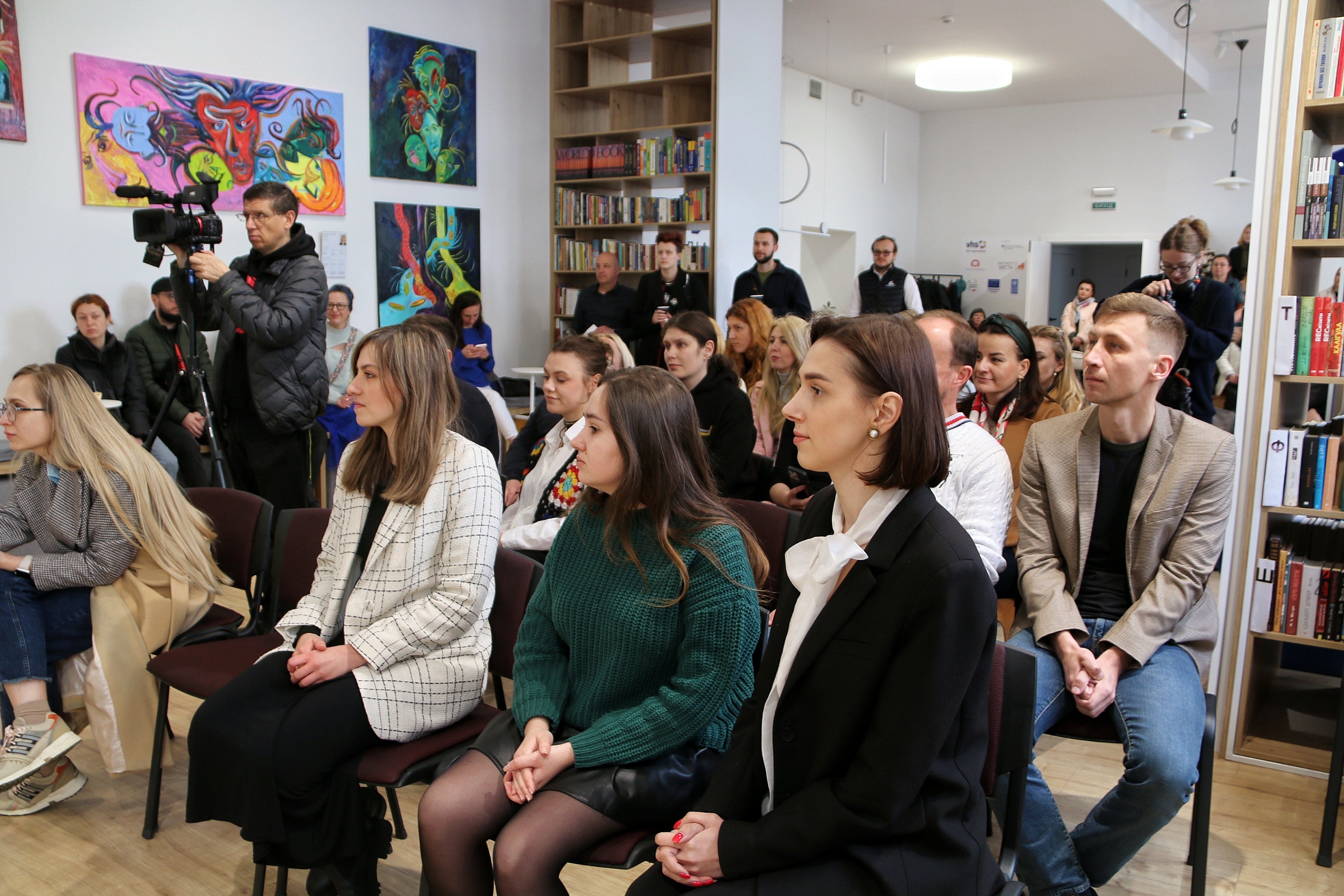 Відкриття Координаційного центру неформальної освіти (Фото ZAXID.NET)