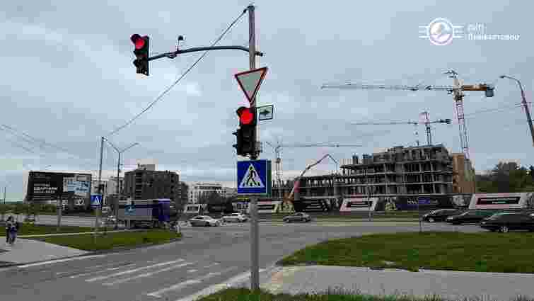 У Львові на проблемному напрямку облаштували перше «смарт-перехрестя»