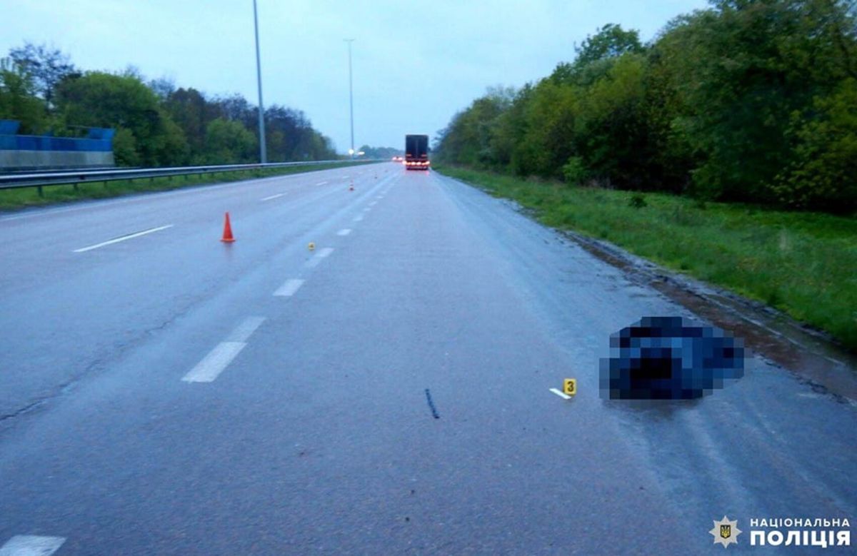 На Рівненщині 60-річний водій вантажівки MAN на смерть збив жінку 