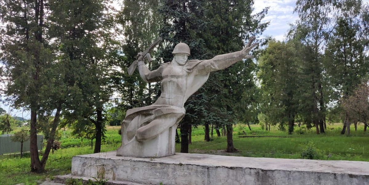 У Коломийській громаді демонтують ще три радянські монументи
