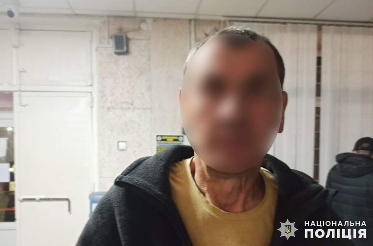 П'яний 60-річний житель Хмельниччини стріляв з рушниці у патрульних 