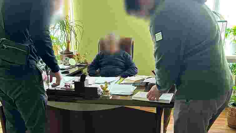 На Дніпропетровщині викрили голову райсуду на хабарі у 2 500 доларів