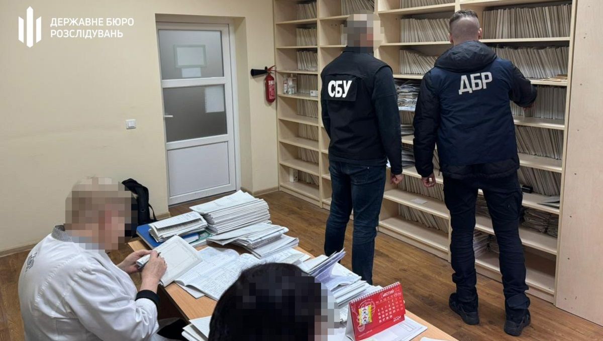 Голову та членів лікарської комісії з Львівщини затримали на хабарництві за інвалідність