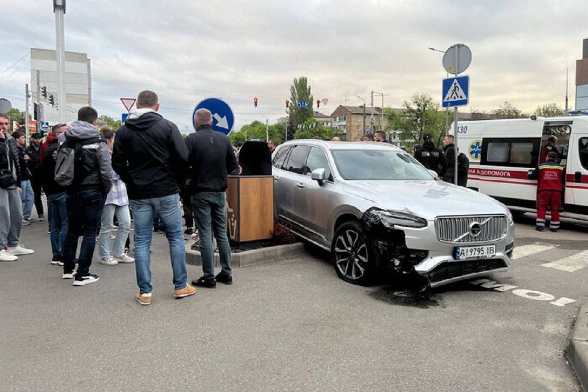 У Броварах нетверезий голова РВА збив людей на пішохідному переході