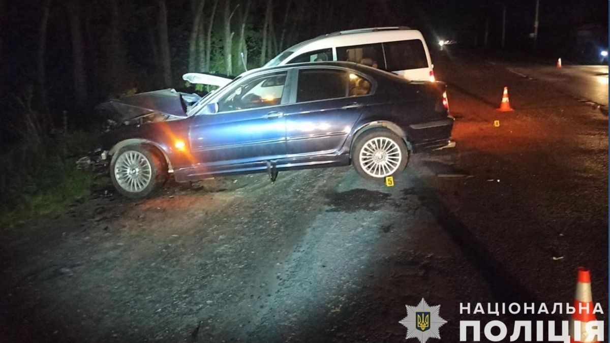 Внаслідок потрійної ДТП на Львівщині постраждали три людини