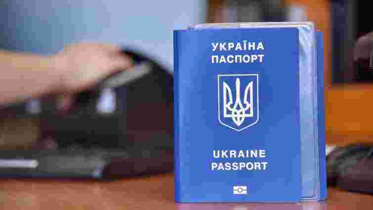 Управління у справах іноземців Польщі пояснило, чи можуть українці легально залишатися в країні