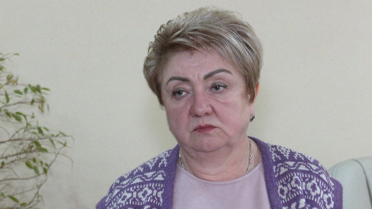 Директорка чернівецької гімназії №5 після низки скандалів написала заяву на звільнення