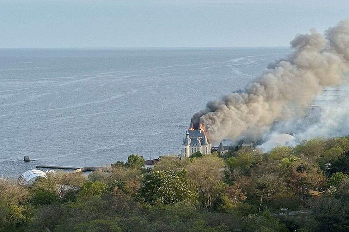 Російські військові атакували Одесу балістичною ракетою, є загиблі та травмовані