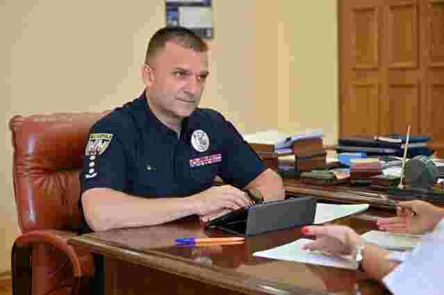 Начальник Буковинської поліції Віктор Нечитайло подав декларацію про доходи за 2023 рік