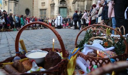 Розклад святкових богослужінь у храмах Львова на Страсний тиждень і Великдень