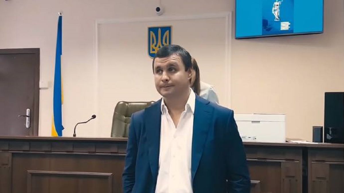 ВАКС відпустив екс-депутата Максима Микитася під заставу з електронним браслетом