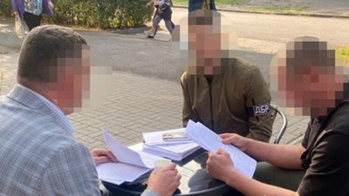 У Запоріжжі працівник ТЦК незаконно вилучив автомобілів на 11 млн грн