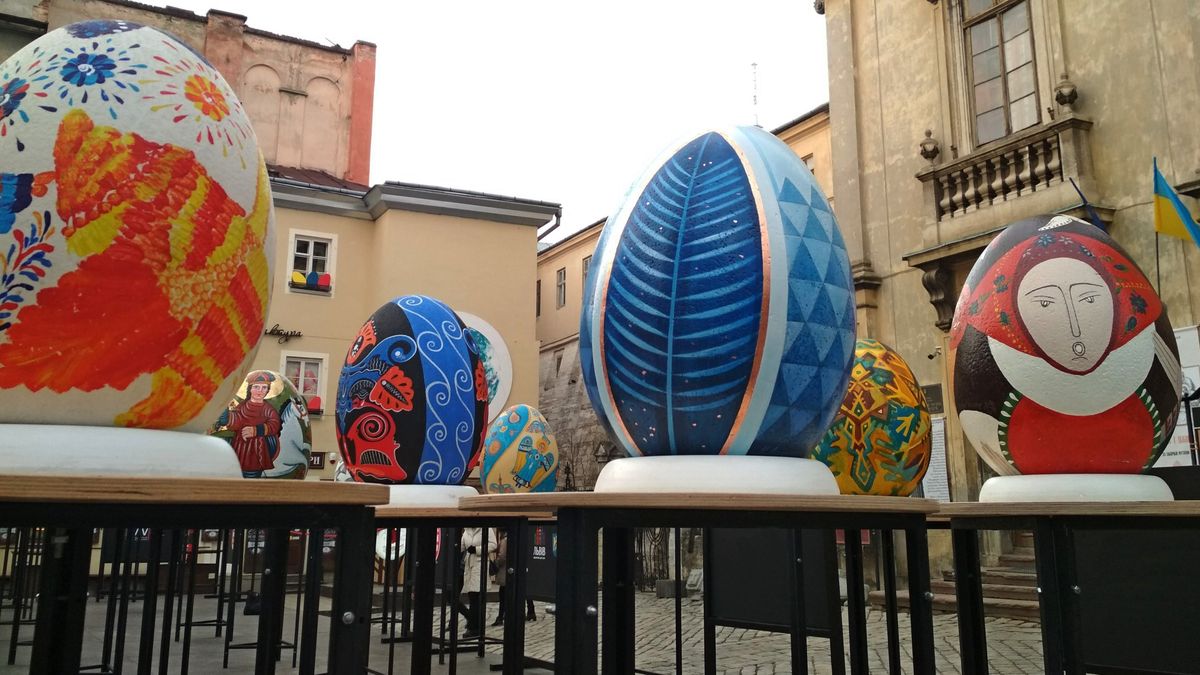 Пам’ятники писанці: скульптури, каплички, музеї