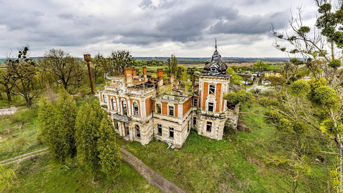 Тартаківський палац повернеться на баланс ЛОВА після 14 років невдалої концесії