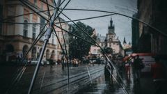 Львівські синоптики попередили про різку зміну погоди та грози