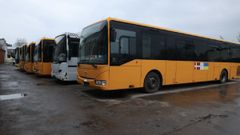Через недоліки законодавства у Львові простоюють 15 подарованих Данією автобусів