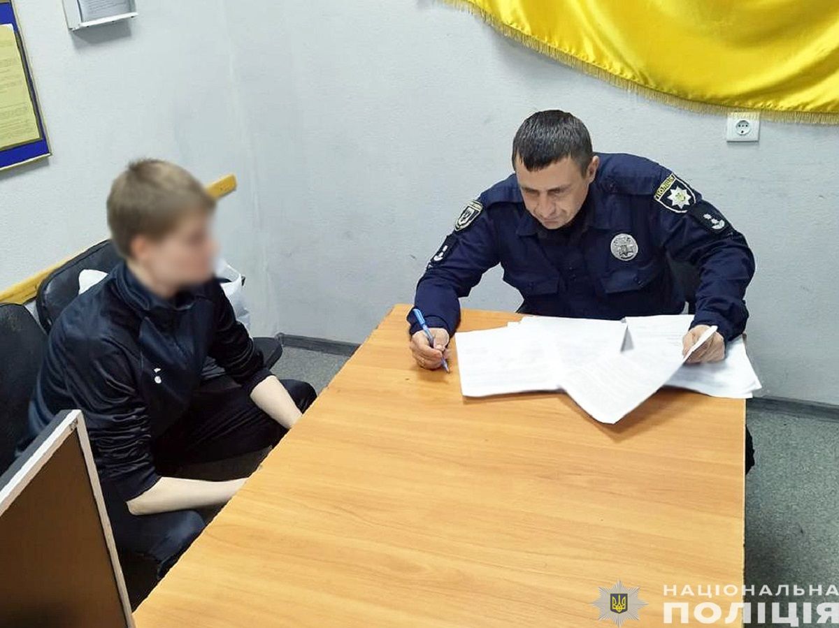 У Чернігові 21-річну студентку підозрюють у вбивстві свого батька