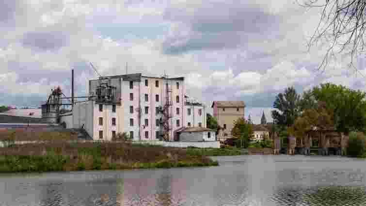 Колишнього директора Чортківського хлібзаводу підозрюють у розтраті зерна на 8,3 млн грн