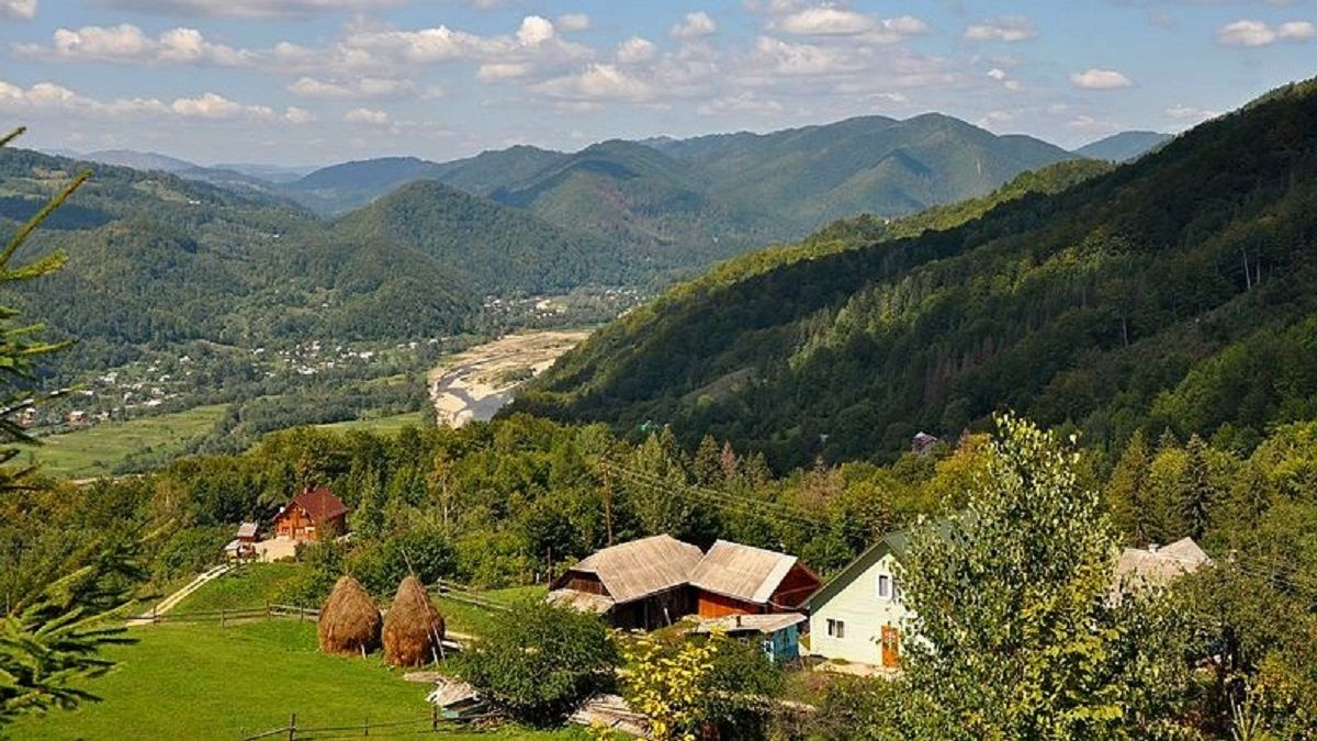 Курорт Виженка: вілли, водоспади та міква хасидів