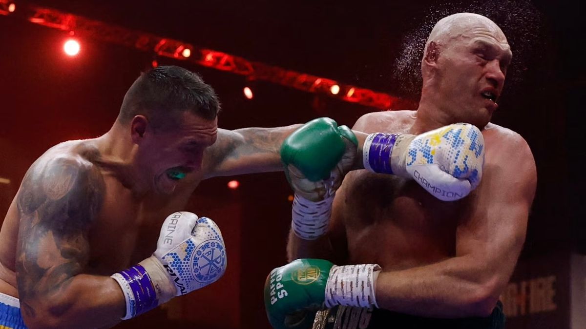 Олександр Усик переміг Тайсона Фʼюрі і став абсолютним чемпіоном світу