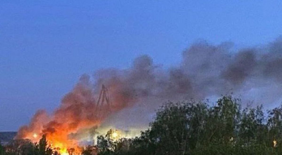 ГУР та СБУ атакували ракетами і дронами НПЗ та аеродроми на території Росії та Криму