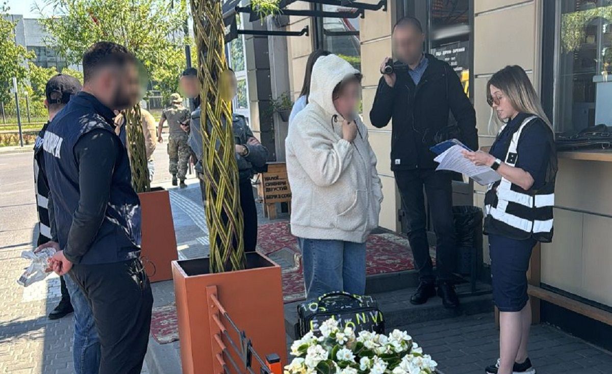 Поліція затримала 43-річну жінку з інвалідністю за вивезення ухилянта до Польщі