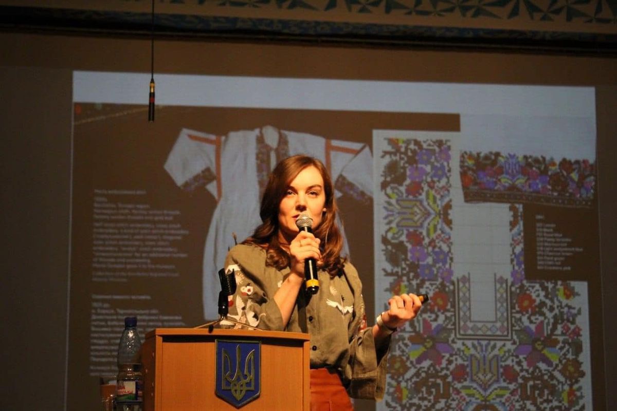Засновниця Дня вишиванки звинуватила канадського політика у блокуванні виступу