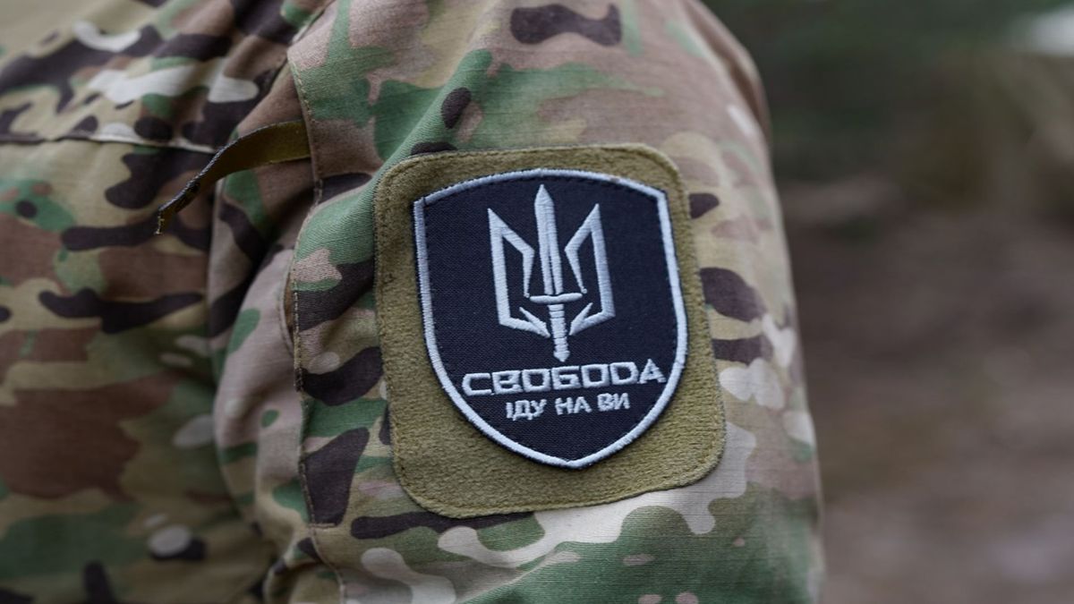 Український плавець розігрує квартиру в Києві за донат на дрони-камікадзе