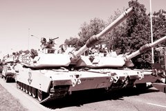 Україна потрапила в пастку допомоги